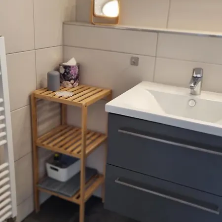 Apartamento # Exclusives Loft # Parkplatz Auf Grundstueck Mit Wallbox, Klimaanlage, Netflix Falkensee