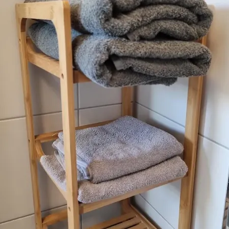 Apartamento # Exclusives Loft # Parkplatz Auf Grundstueck Mit Wallbox, Klimaanlage, Netflix Falkensee